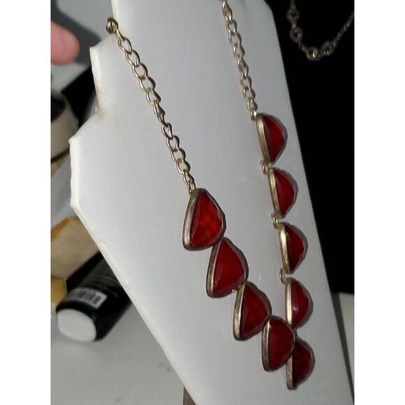 A New York Women's Statement Necklace Faceted Red Cabachons Bronze Tone Chain - Picture 9 of 10
